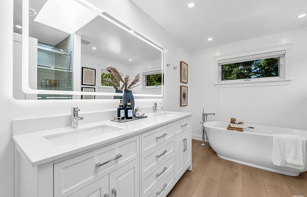 1748 W 68th Avenue S.W. Marine
