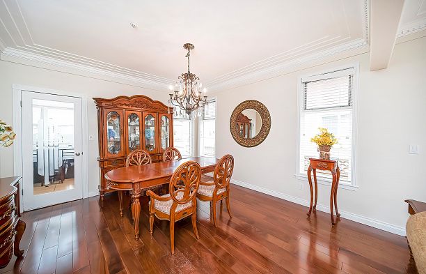 2407 W 18th Avenue Arbutus