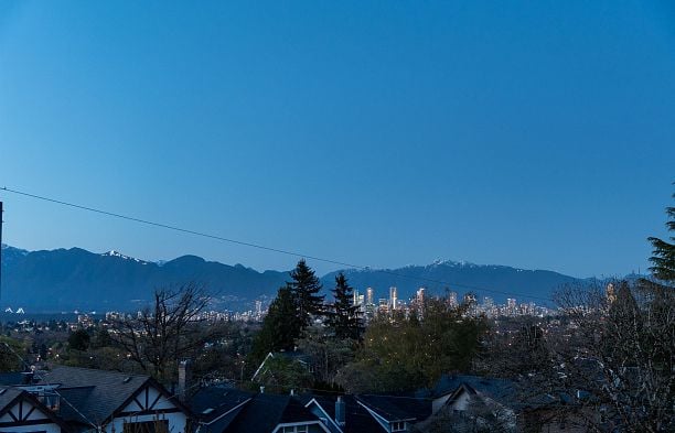 3113 W 27th Avenue MacKenzie Heights