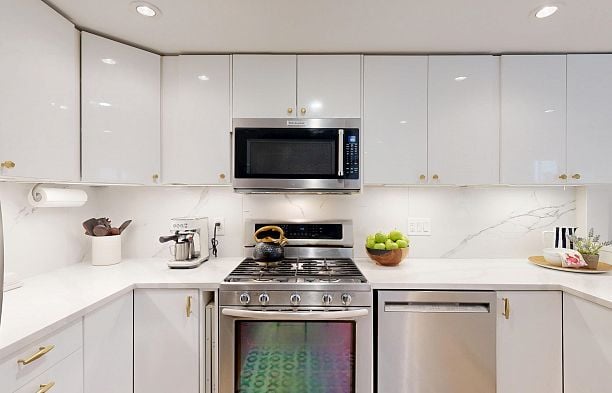 2409 W 5th Avenue Kitsilano