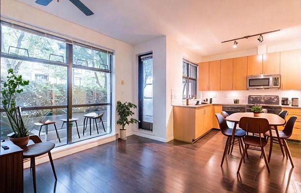 101 2065 W 12th Avenue Kitsilano