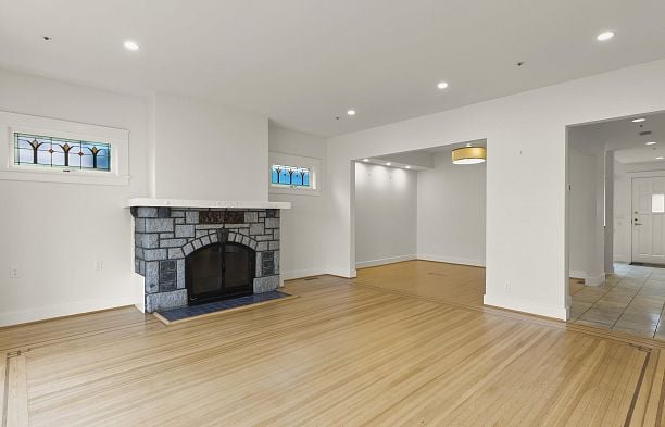 3655 Cameron Avenue Kitsilano