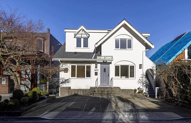 3655 Cameron Avenue Kitsilano