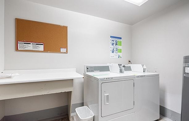 103 2001 Balsam Street Kitsilano