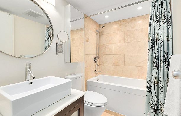 506 1510 W 1st Avenue False Creek
