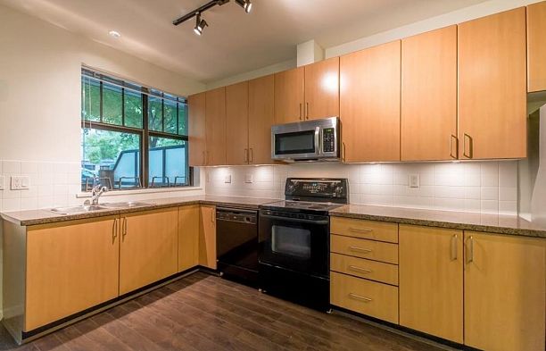101 2065 W 12th Avenue Kitsilano