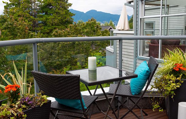 402 2250 W 3rd Avenue Kitsilano