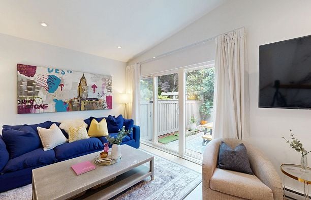 2409 W 5th Avenue Kitsilano