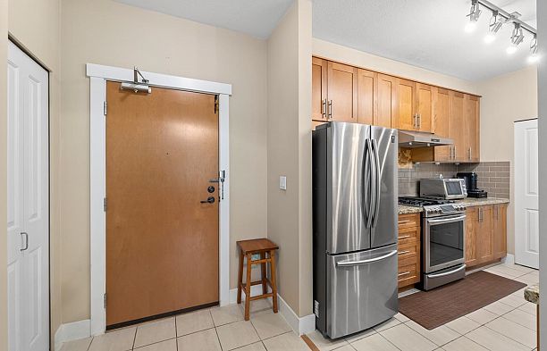 210 4885 Valley Drive Quilchena