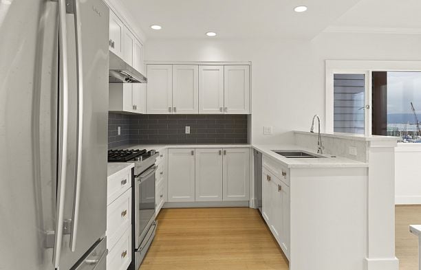 3655 Cameron Avenue Kitsilano