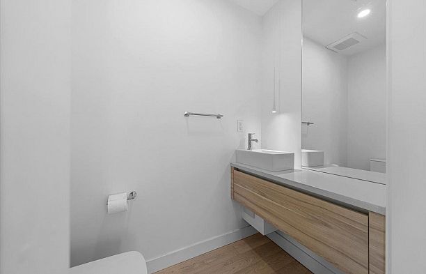 4110 Columbia Street Cambie