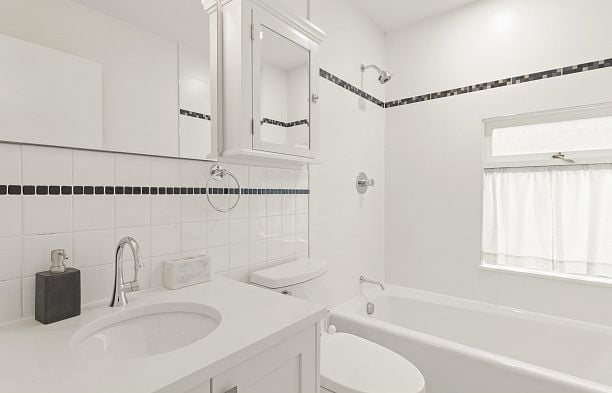 3655 Cameron Avenue Kitsilano