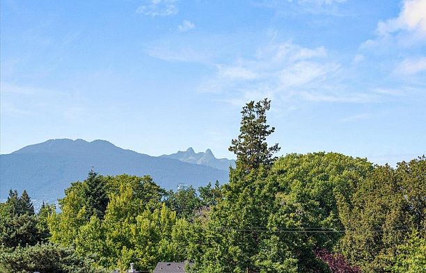 4110 Columbia Street Cambie