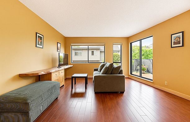 103 2001 Balsam Street Kitsilano