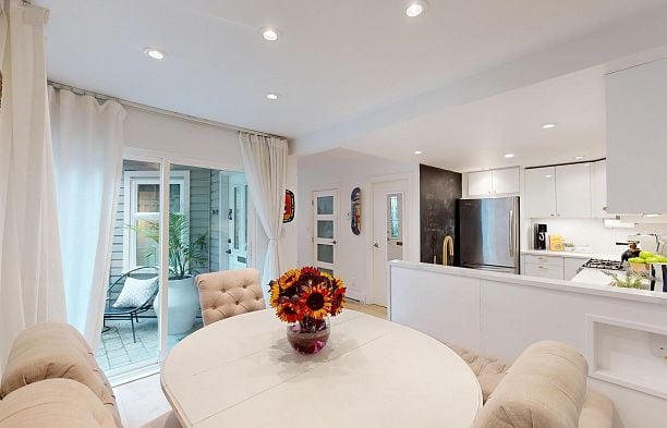 2409 W 5th Avenue Kitsilano