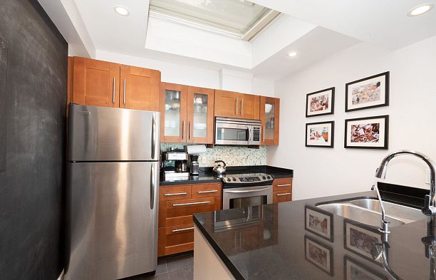 402 2250 W 3rd Avenue Kitsilano