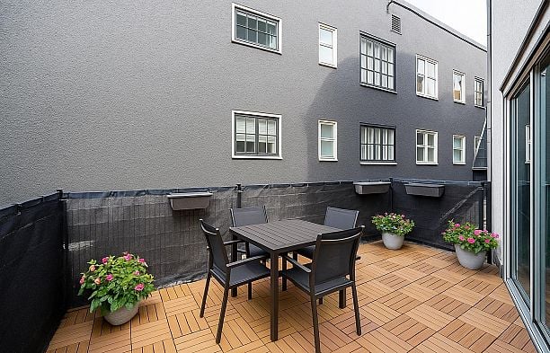 103 2001 Balsam Street Kitsilano