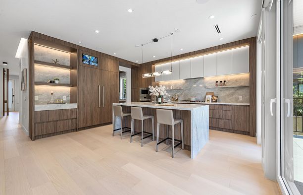 6179 Collingwood Place Southlands