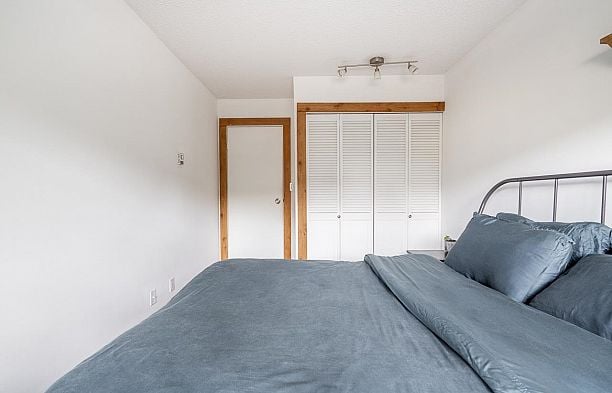 103 2001 Balsam Street Kitsilano