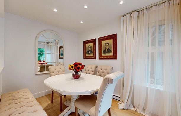 2409 W 5th Avenue Kitsilano