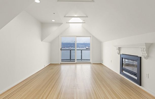 3655 Cameron Avenue Kitsilano