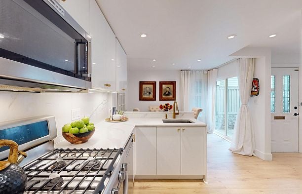 2409 W 5th Avenue Kitsilano