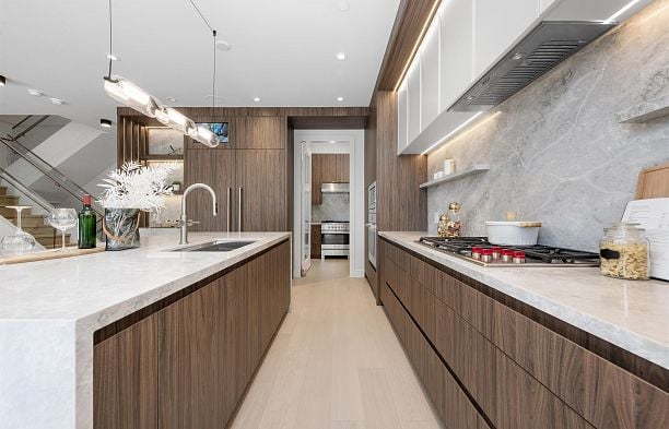6179 Collingwood Place Southlands
