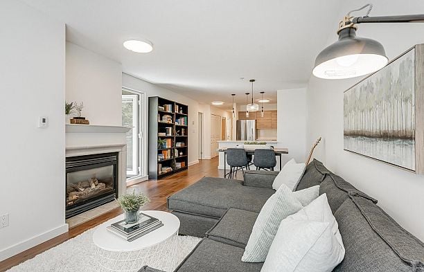 204 2181 W 12th Avenue Kitsilano