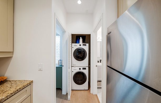 966 W 16th Avenue Cambie