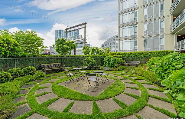 306 2055 Yukon Street False Creek