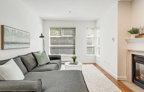 204 2181 W 12th Avenue Kitsilano