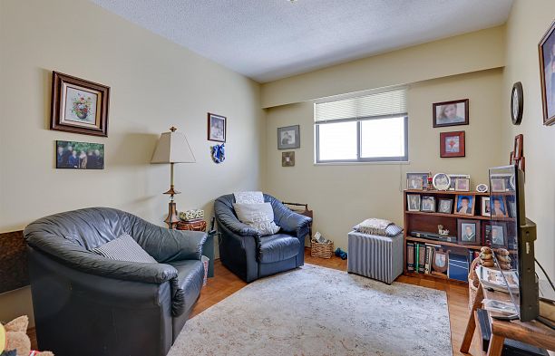 2855 W 22nd Avenue Arbutus
