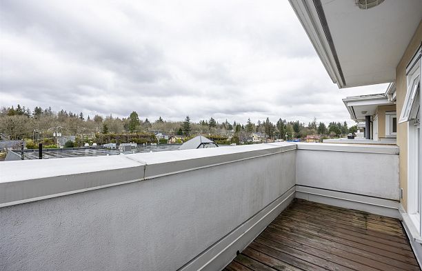 409 3580 W 41st Avenue Southlands