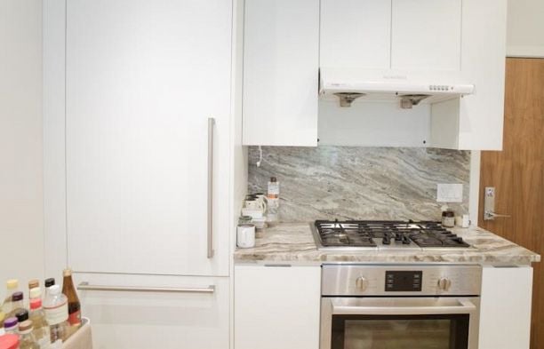 302 2033 W 10th Avenue Kitsilano