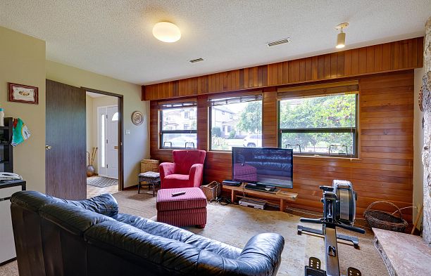 2855 W 22nd Avenue Arbutus