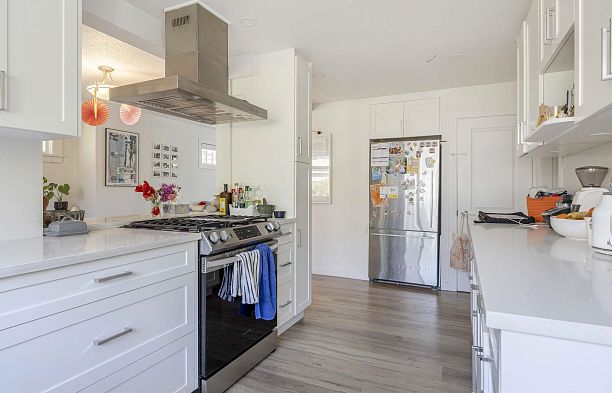 2325 W 8th Avenue Kitsilano