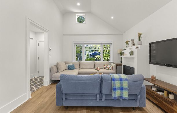 4044 W 15th Avenue Point Grey
