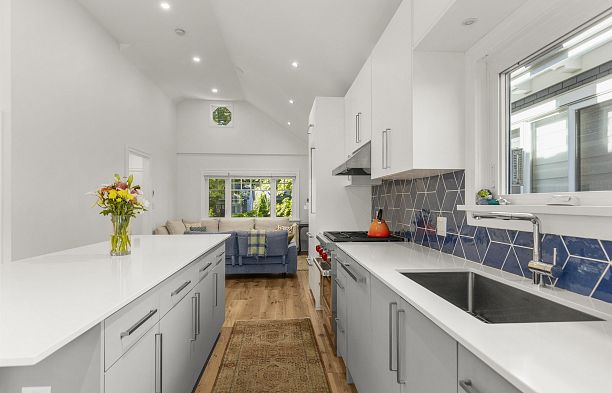 4044 W 15th Avenue Point Grey