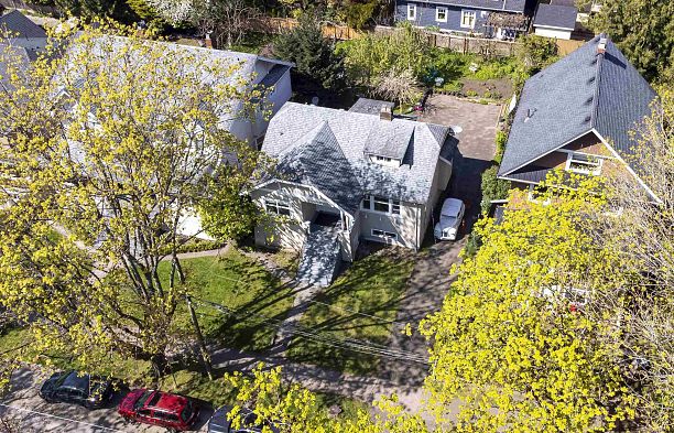 2325 W 8th Avenue Kitsilano