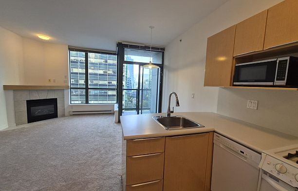 806 1239 W Georgia Street Coal Harbour