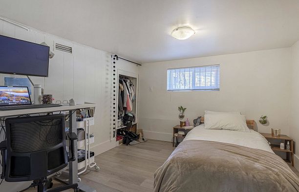 2325 W 8th Avenue Kitsilano