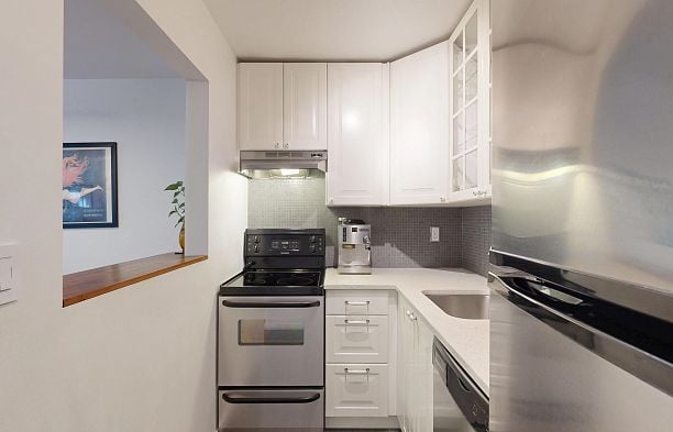 208 2173 W 6th Avenue Kitsilano