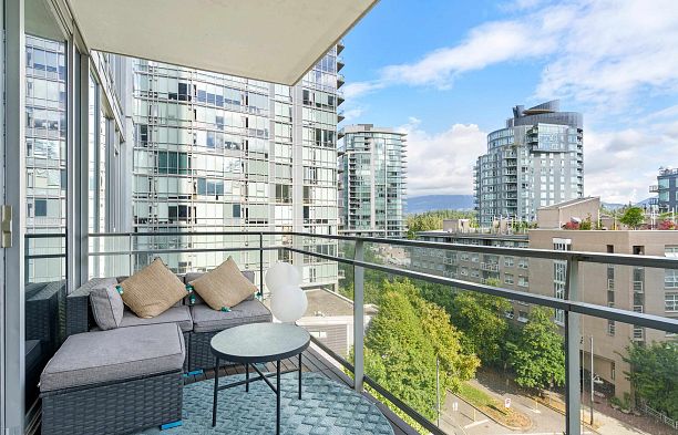 601 1499 W Pender Street Coal Harbour