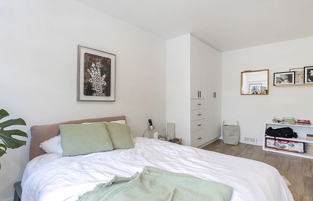 2325 W 8th Avenue Kitsilano