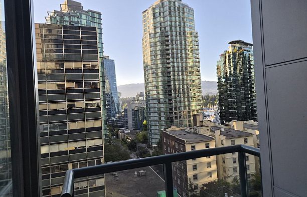 806 1239 W Georgia Street Coal Harbour
