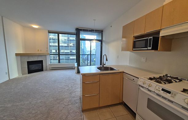 806 1239 W Georgia Street Coal Harbour