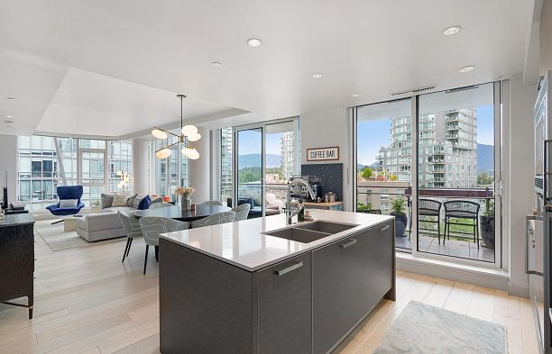 601 1499 W Pender Street Coal Harbour
