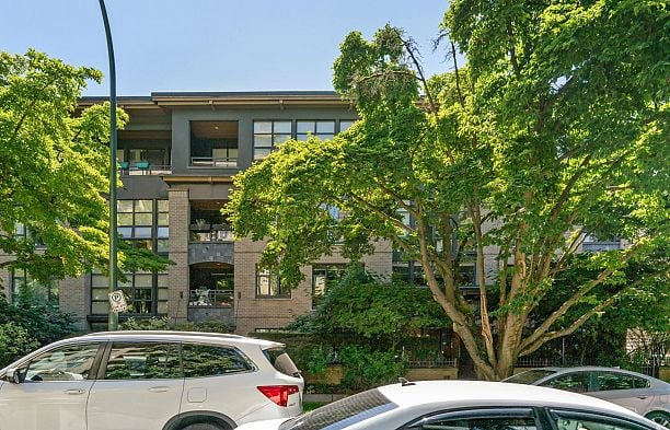 206 2226 W 12th Avenue Kitsilano