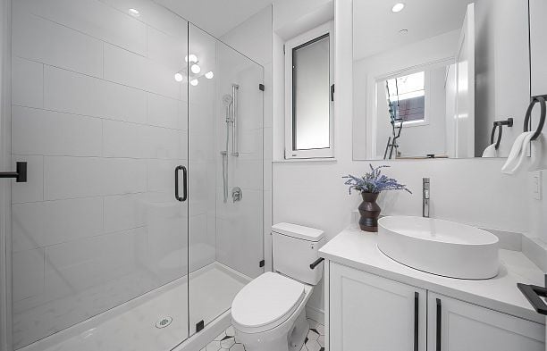 5838 Highbury Street Southlands