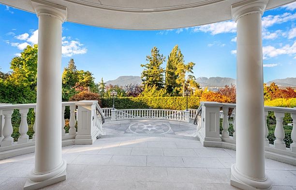 4788 Belmont Avenue Point Grey